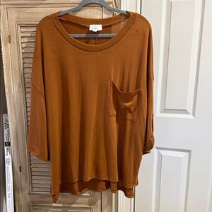 Andree, Women's Rust Top with Pocket, very light knit, oversized